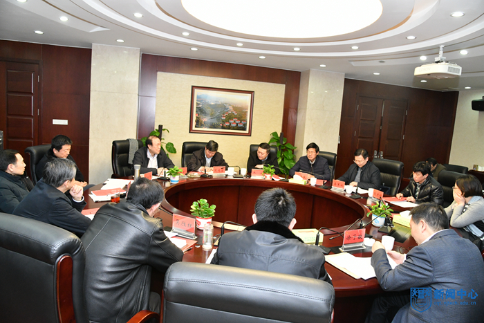 XCB_13461.jpg XCB_13461.jpg