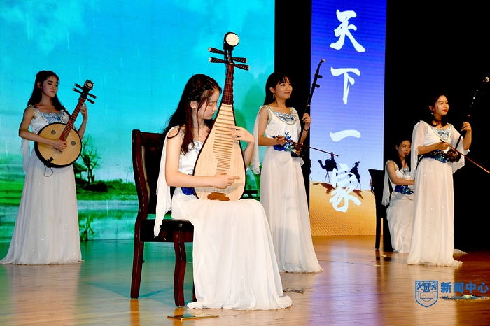 nEO_IMG_QCD_1429.jpg nEO_IMG_QCD_1429.jpg