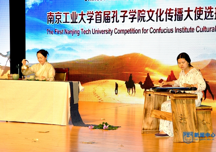 nEO_IMG_QCD_1446.jpg nEO_IMG_QCD_1446.jpg